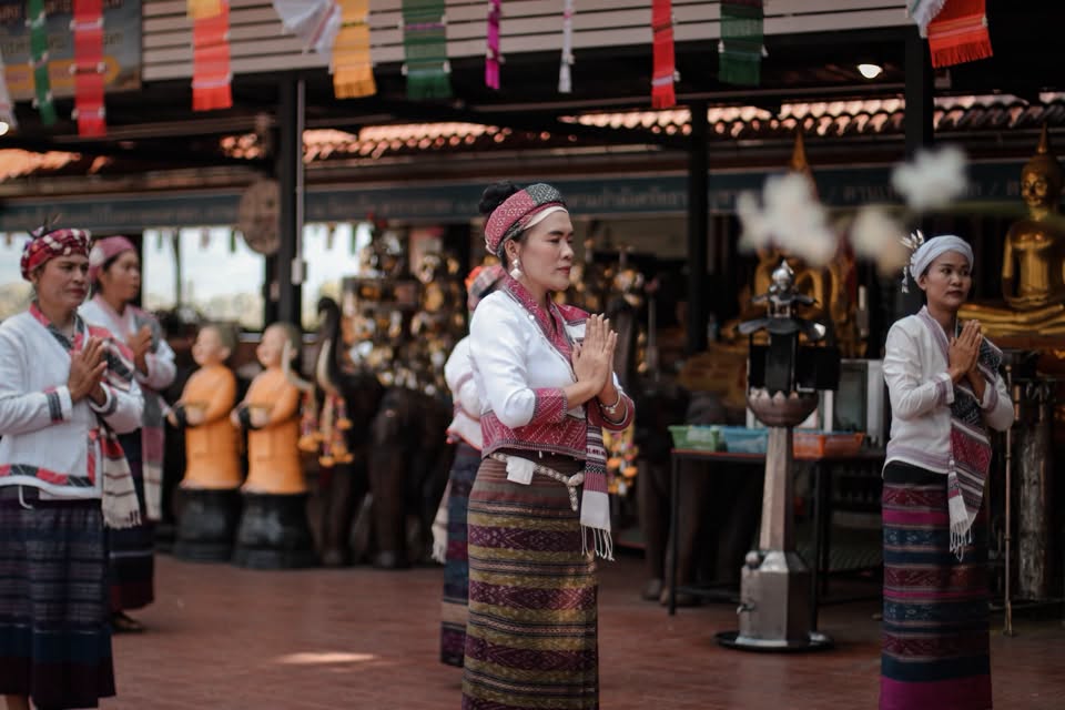 วัฒนธรรมการฟ้อนของชาวล้านนา สวยกว่าที่เคยเข้าใจ by ตามติดชีวิตผีบ้า