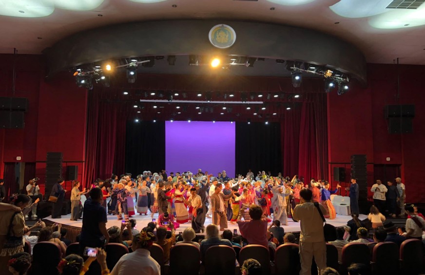 ข่วงขวัญ : ระบบนิเวศวัฒนธรรมใหม่ กับฟ้อนเมือง เมืองฟ้อน โดย ผศ.เธียรชาย  อักษรดิษฐ์