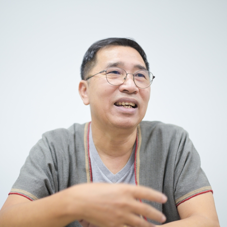 ผศ.เธียรชาย อักษรดิษฐ์