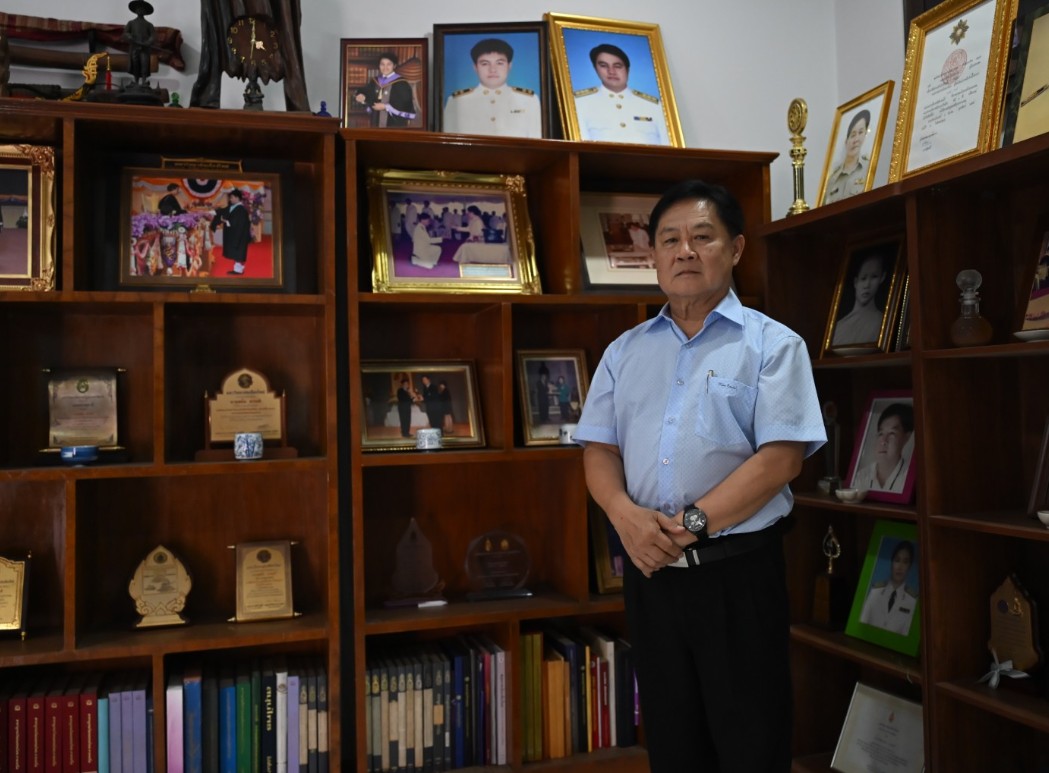 ลีลาชาญหาญ กับนาฏยการล้านนา - สนั่น ธรรมธิ